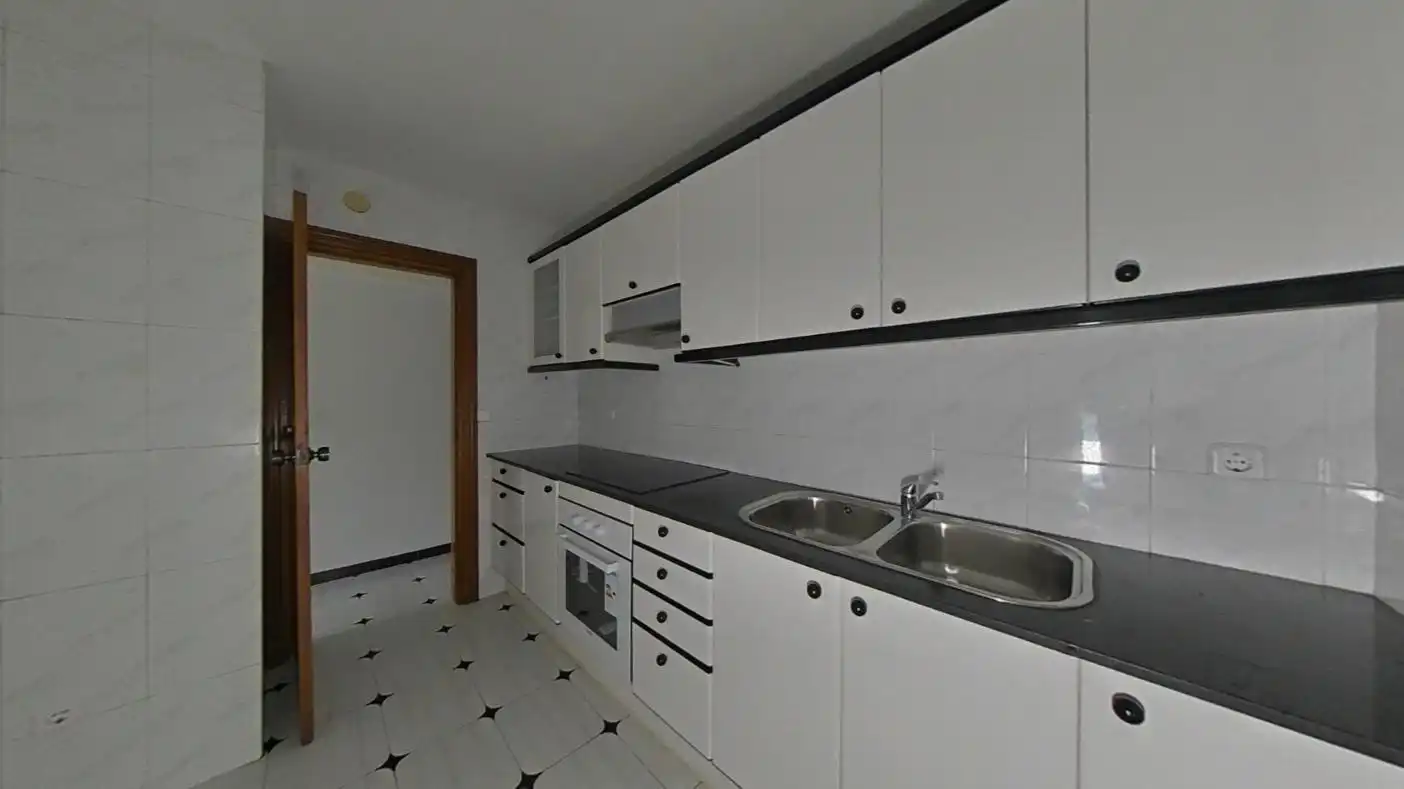 Kitchen of Flat for sale in Barberà del Vallès