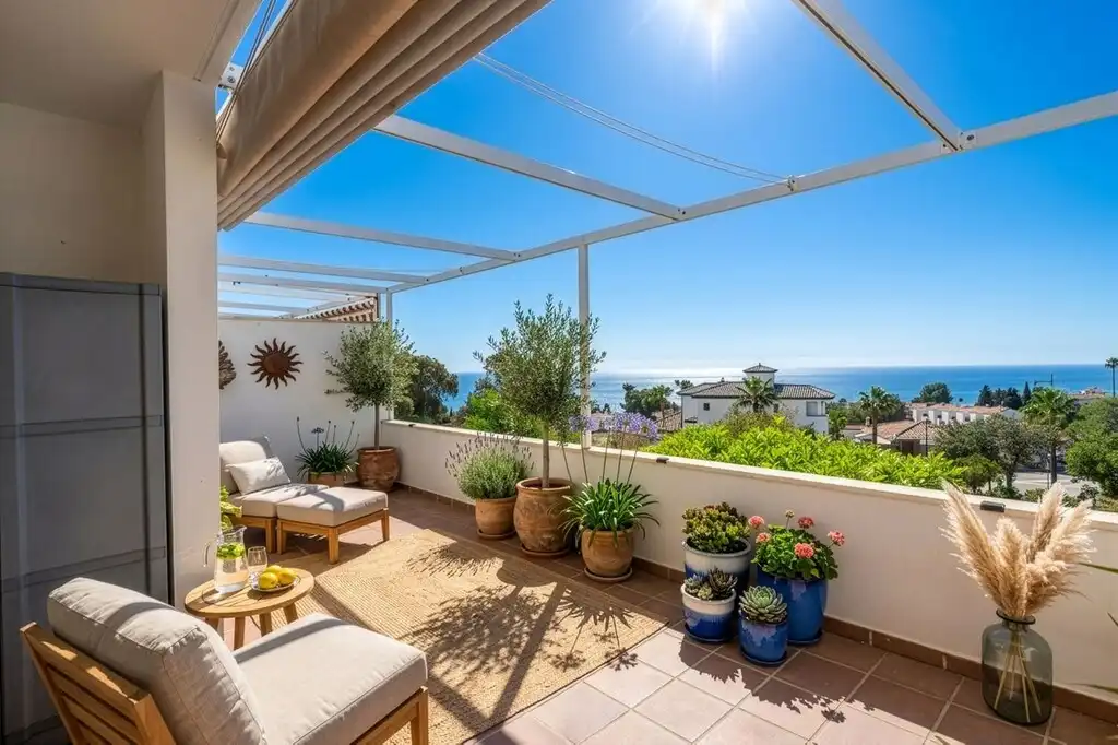 Terrasse von Erdgeschoss zum Verkauf in Benalmádena mit Klimaanlage, Terrasse und Gemeinschaftspool