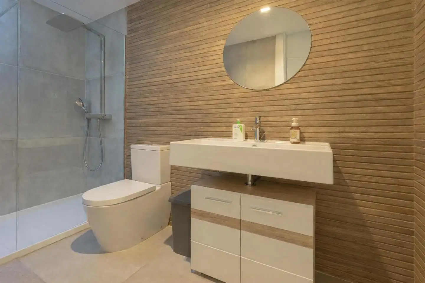 Baño de Casa o chalet en venta en La Moraleja con Aire acondicionado, Calefacción y Jardín privado