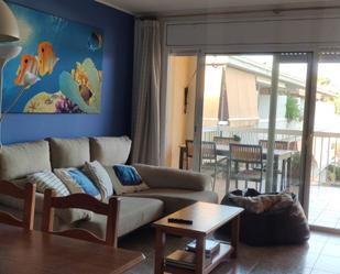 Living room of Flat to rent in Palamós  with Terrace, Furnished and Community pool