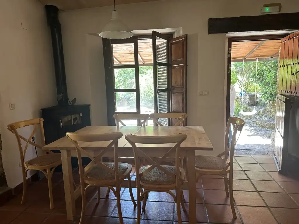 Comedor de Casa o chalet de alquiler en Valencia de Alcántara con Piscina