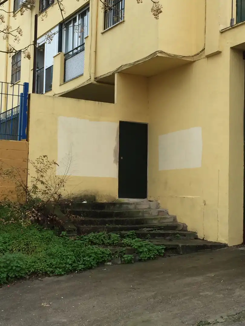 Außenansicht von Geschaftsraum zum Verkauf in Tomares
