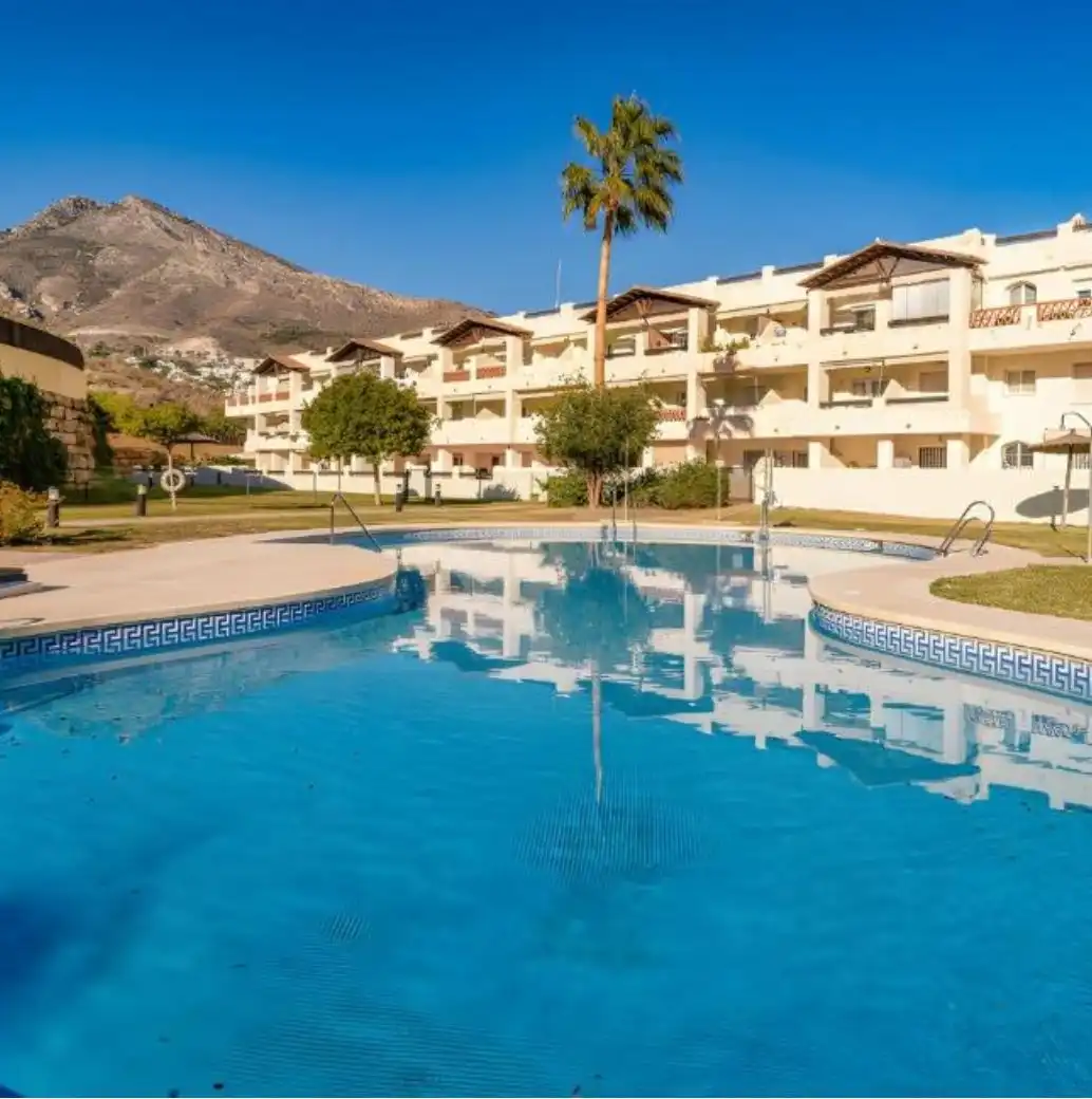 Exterior view of Flat for sale in Benalmádena  with Air Conditioner, Terrace and Storage room