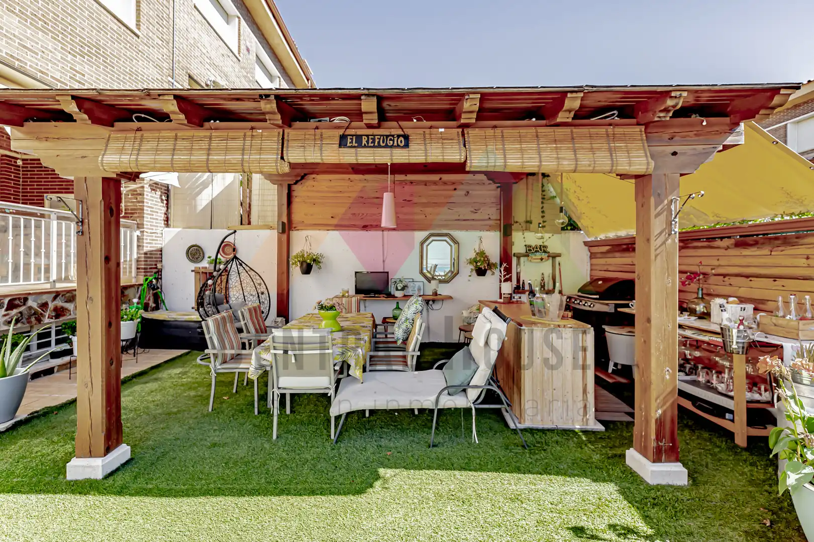 Terraza de Casa adosada en venta en Guadalajara con Aire acondicionado, Calefacción y Jardín privado