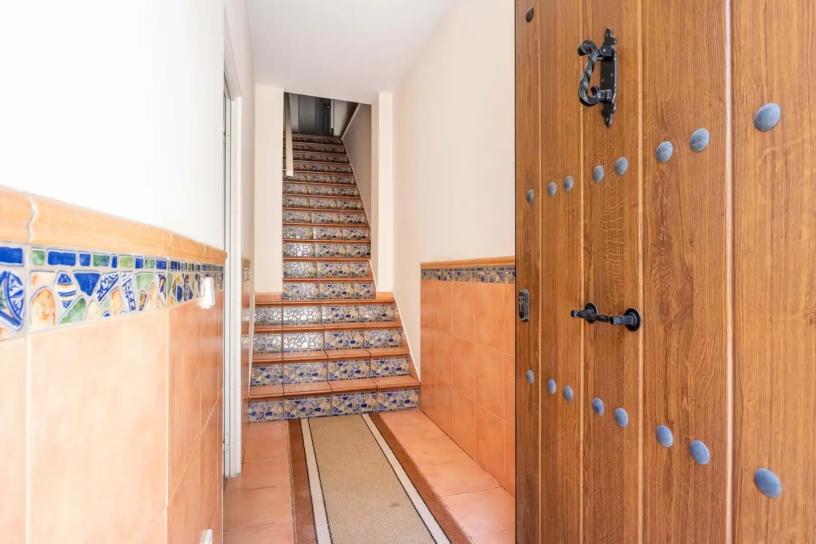 Houses for sale in Sevilla  with Air Conditioner, Terrace and Storage room