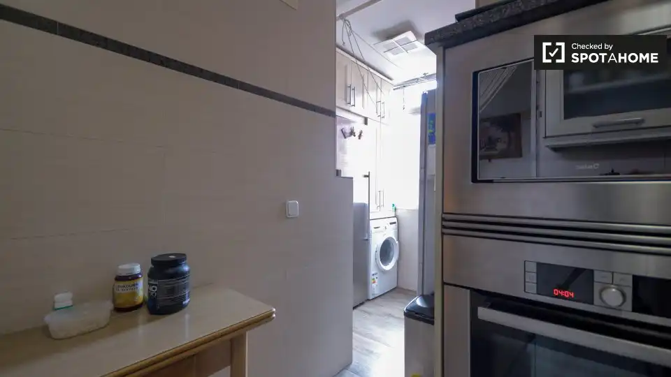 Room in Las Dehesillas - Vereda de los Estudiantes