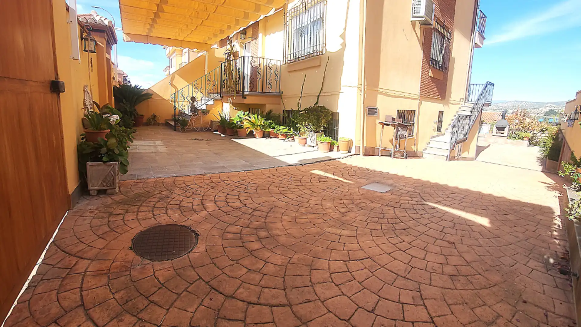 Exterior view of Single-family semi-detached for sale in Jun  with Air Conditioner, Heating and Private garden