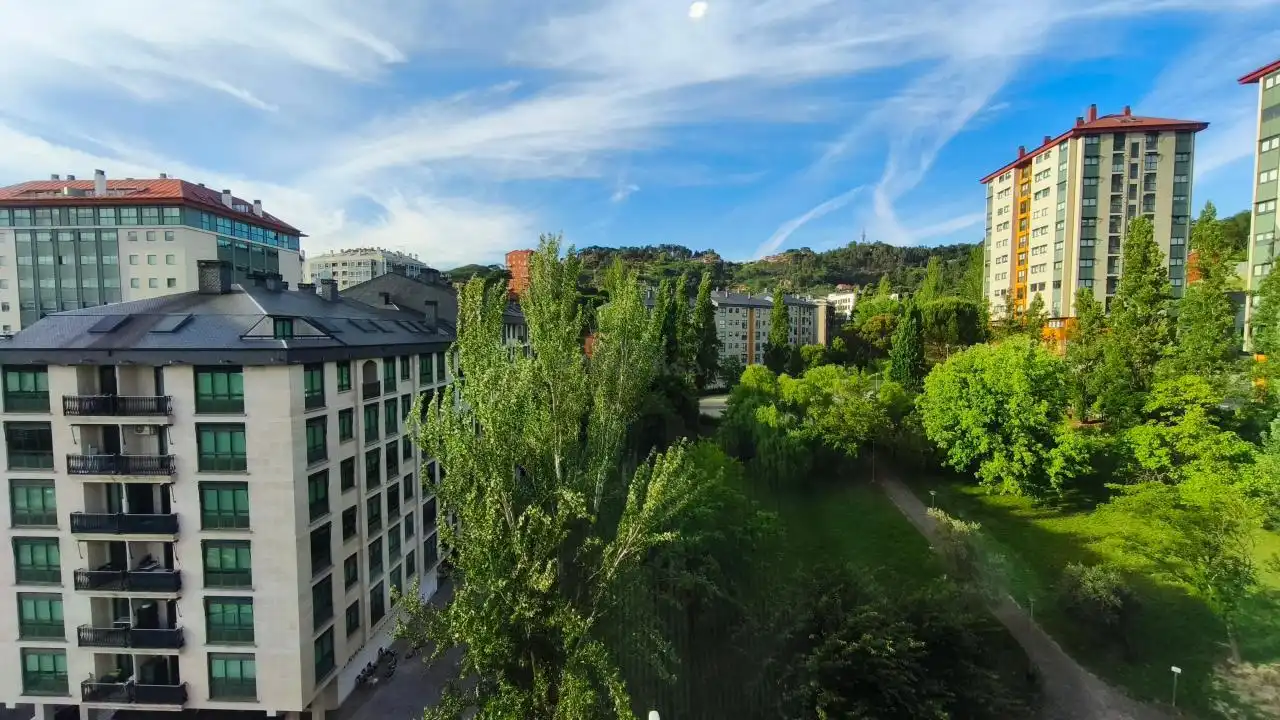 Vista exterior de Pis de lloguer en Ourense Capital  amb Calefacció, Parquet i Terrassa