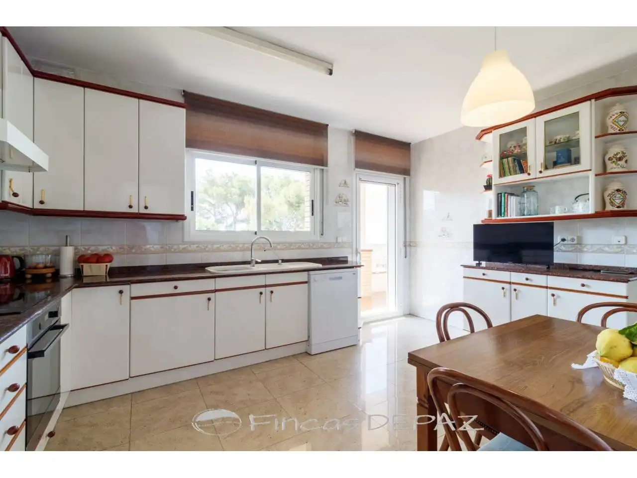 Kitchen of Houses for sale in Castelldefels