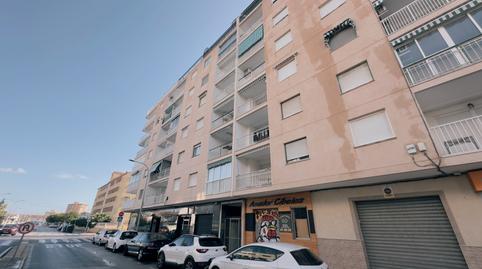 Foto 2 de Apartament en venda a Avinguda de Ronda, 43, Playa Tamarit - Playa Lissa, Alicante