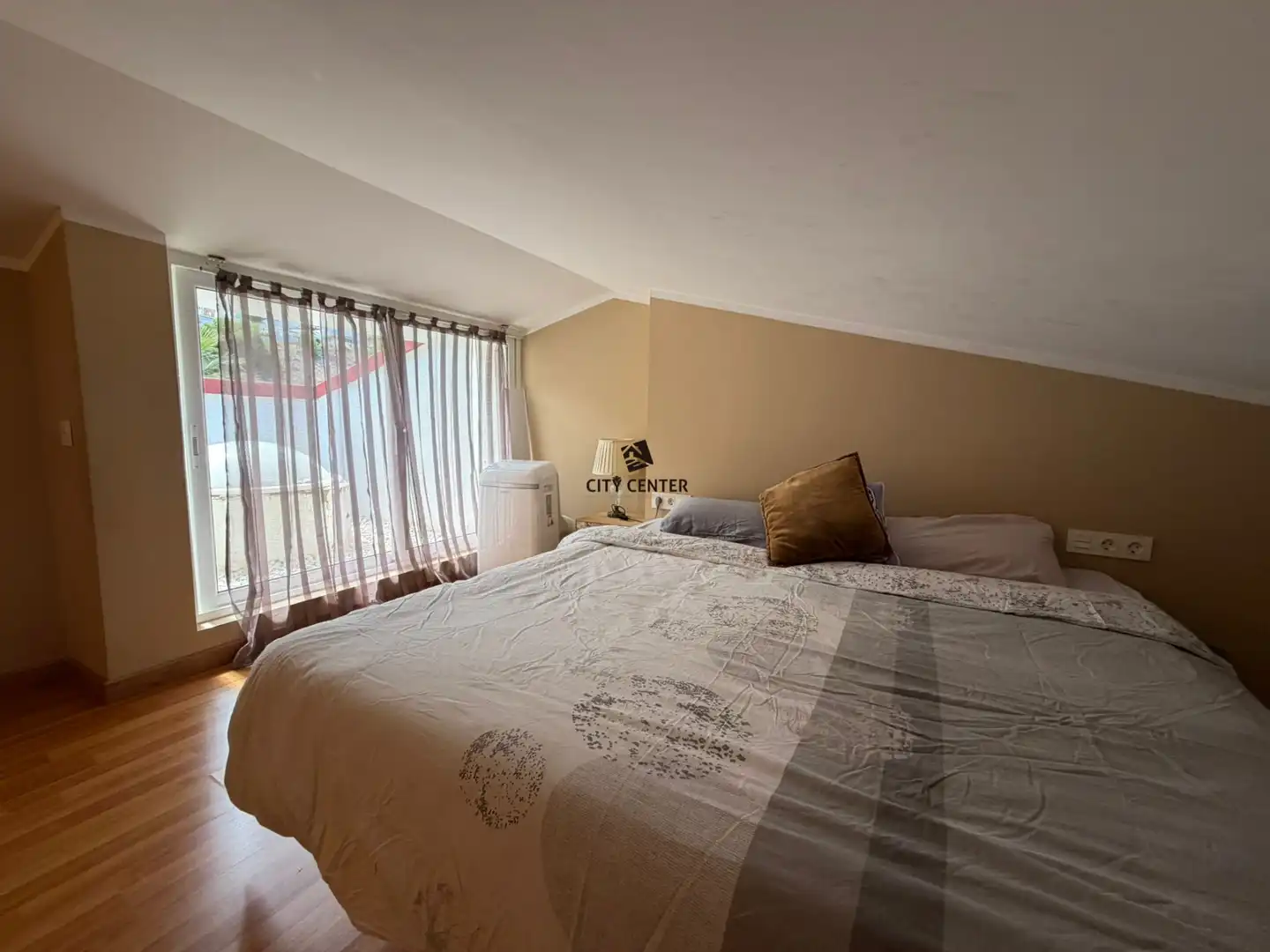 Schlafzimmer von Dachboden zum Verkauf in Adeje mit Klimaanlage, Terrasse und Möbliert