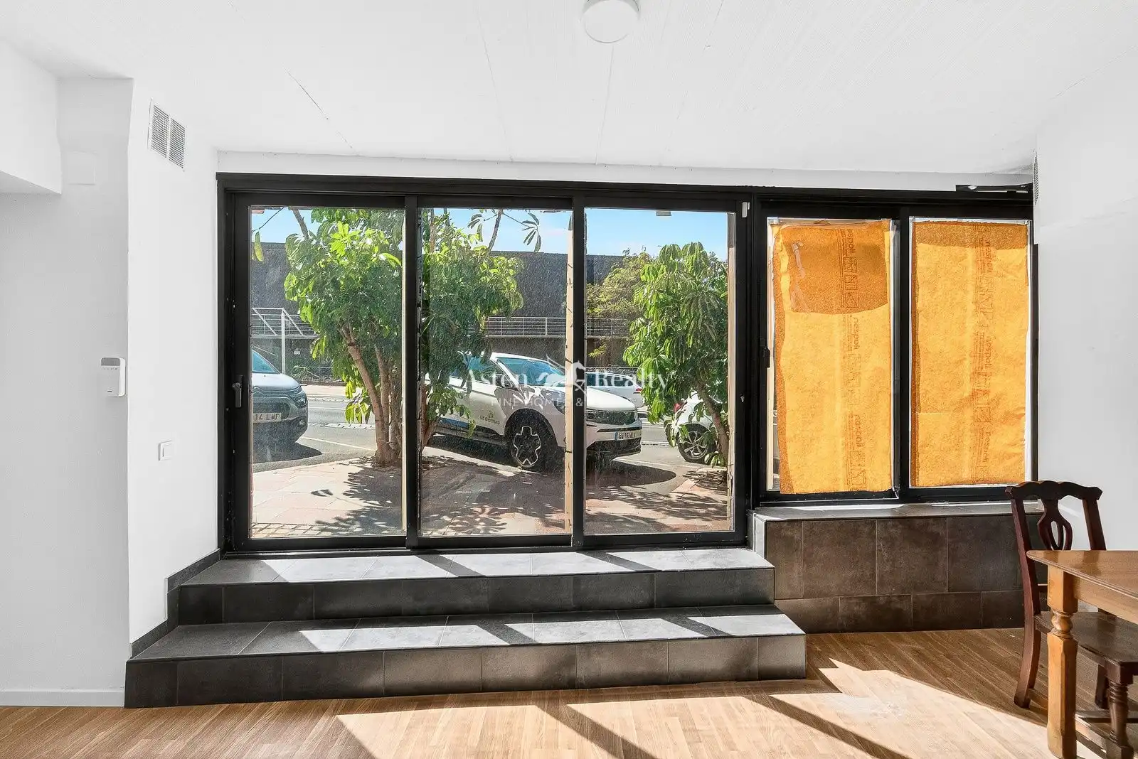 Local en venta en Guía de Isora con Terraza y Alarma