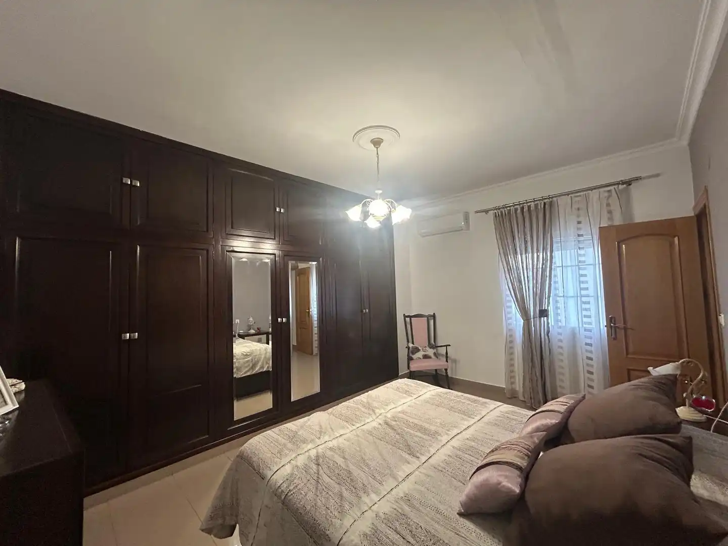 Dormitori de Pis en venda en Villanueva de la Serena amb Aire condicionat i Balcó