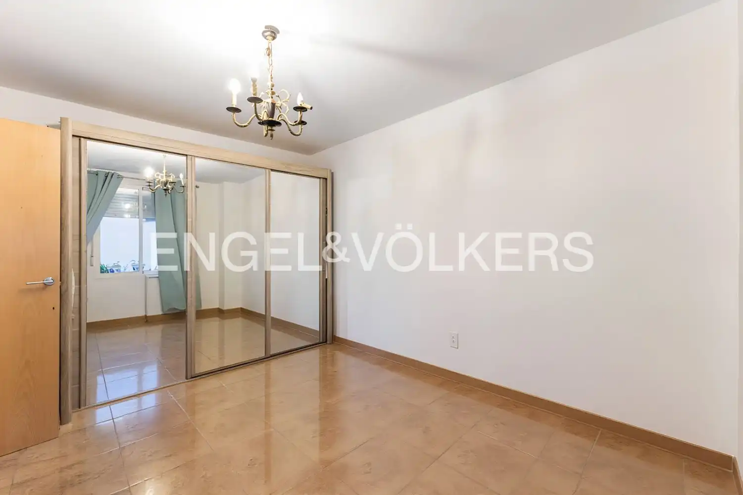Flat for sale in Valencia  with Heating, Terrace and Storage room