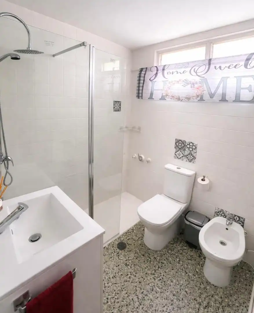 Bathroom of Flat for sale in Roses  with Community pool