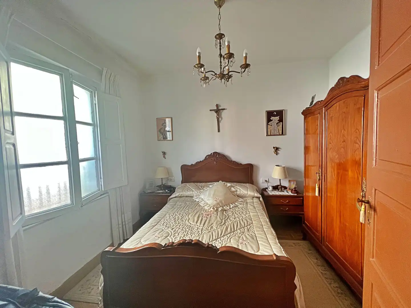 Dormitori de Casa o xalet en venda en Lugo amb Calefacció, Jardí privat i Rentadora