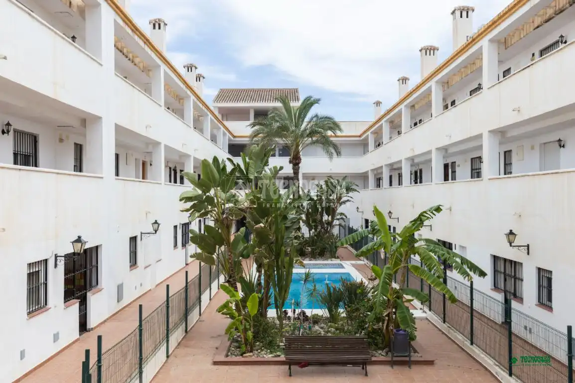 Vista exterior de Pis en venda en Vera amb Aire condicionat, Terrassa i Piscina comunitària