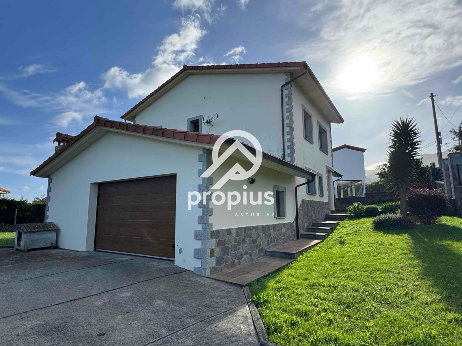 Exterior view of House or chalet for sale in Llanes  with Heating, Private garden and Terrace