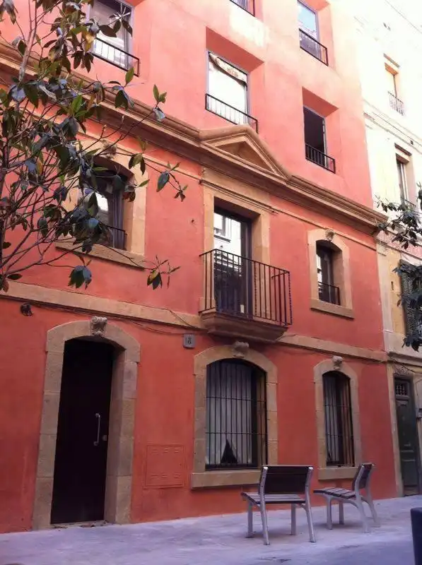 Vista exterior de Edifici en venda en Barcelona
