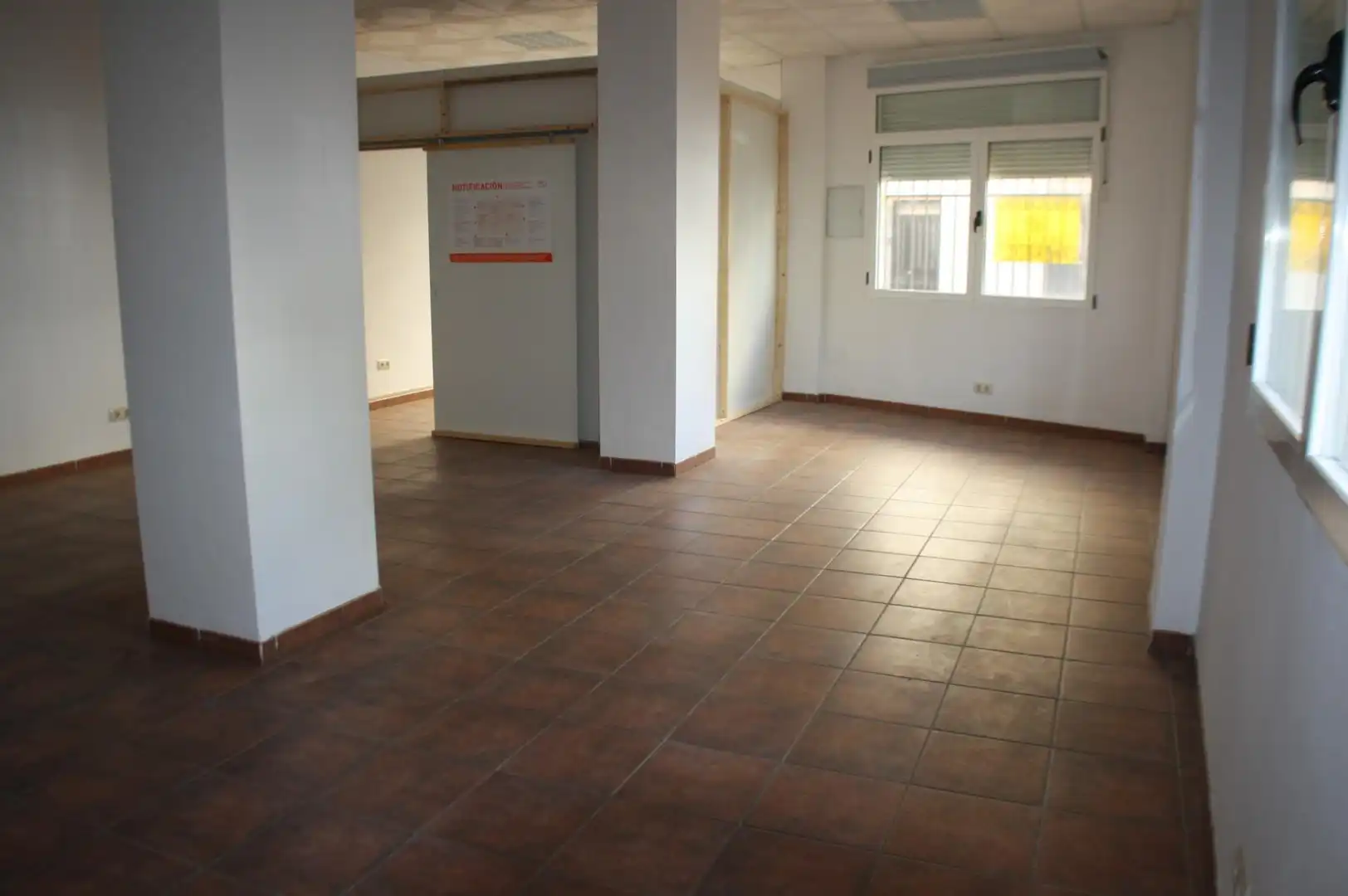 Local comercial en venda a Calle ALONSO MOMONROY, imagen 5