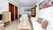 Living room of Flat for sale in  Granada Capital  with Air Conditioner and Balcony