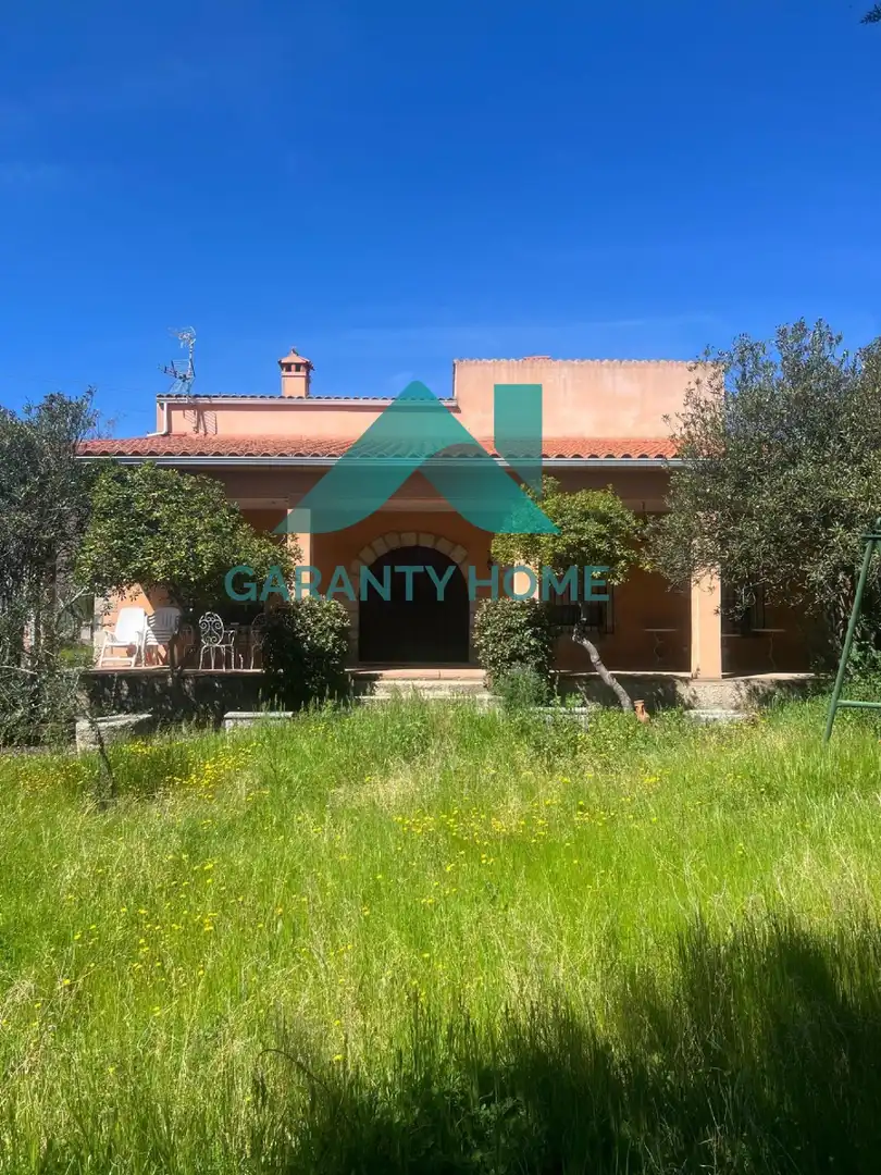 Chalet con piscina en venta en Arroyo de la Luz, imagen 9