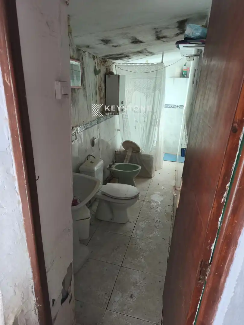 Bany de Casa o xalet en venda en Algueña amb Aire condicionat i Calefacció
