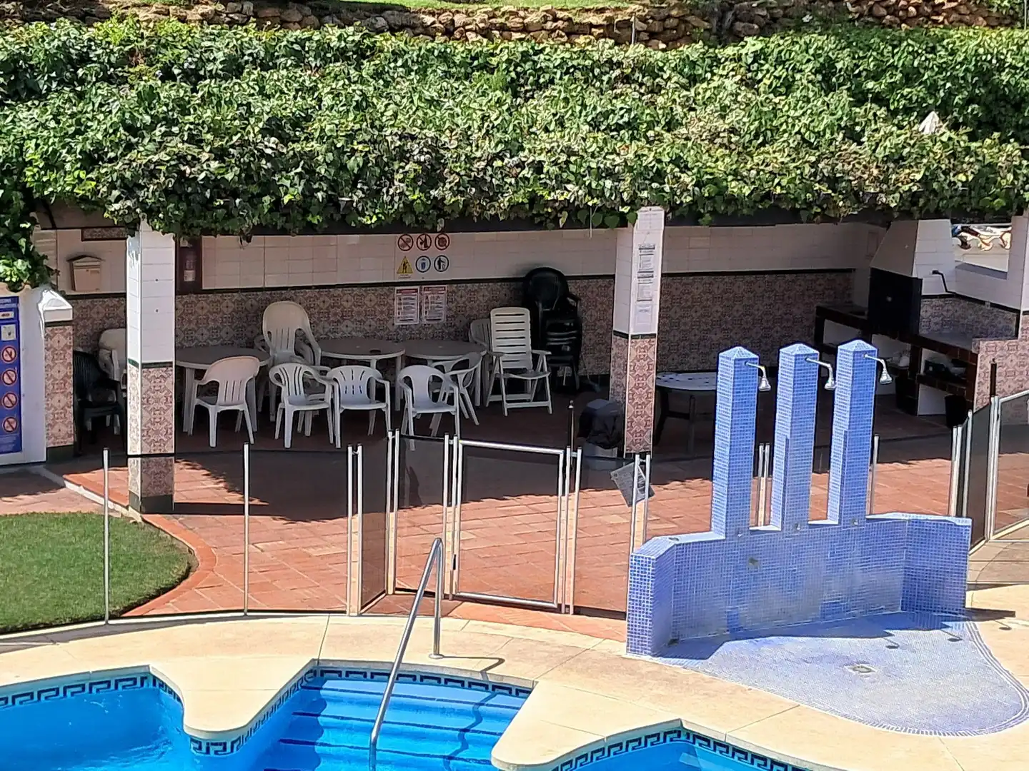 Piscina de Apartament en venda en Benalmádena amb Terrassa i Piscina comunitària