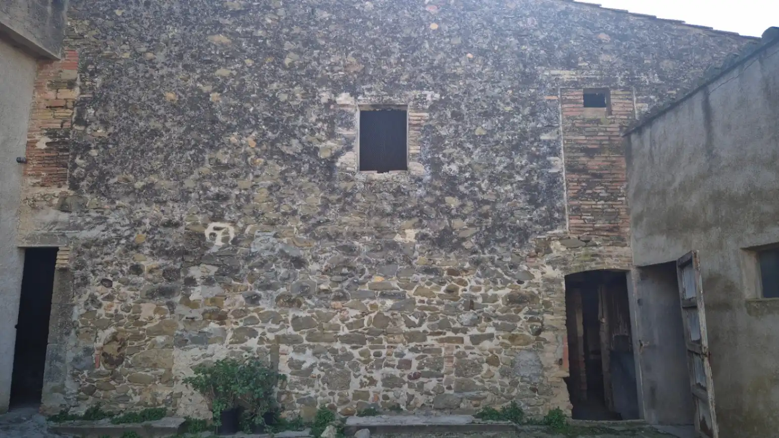 Exterior view of Country homes for sale in Jafre  with Heating, Private garden and Terrace