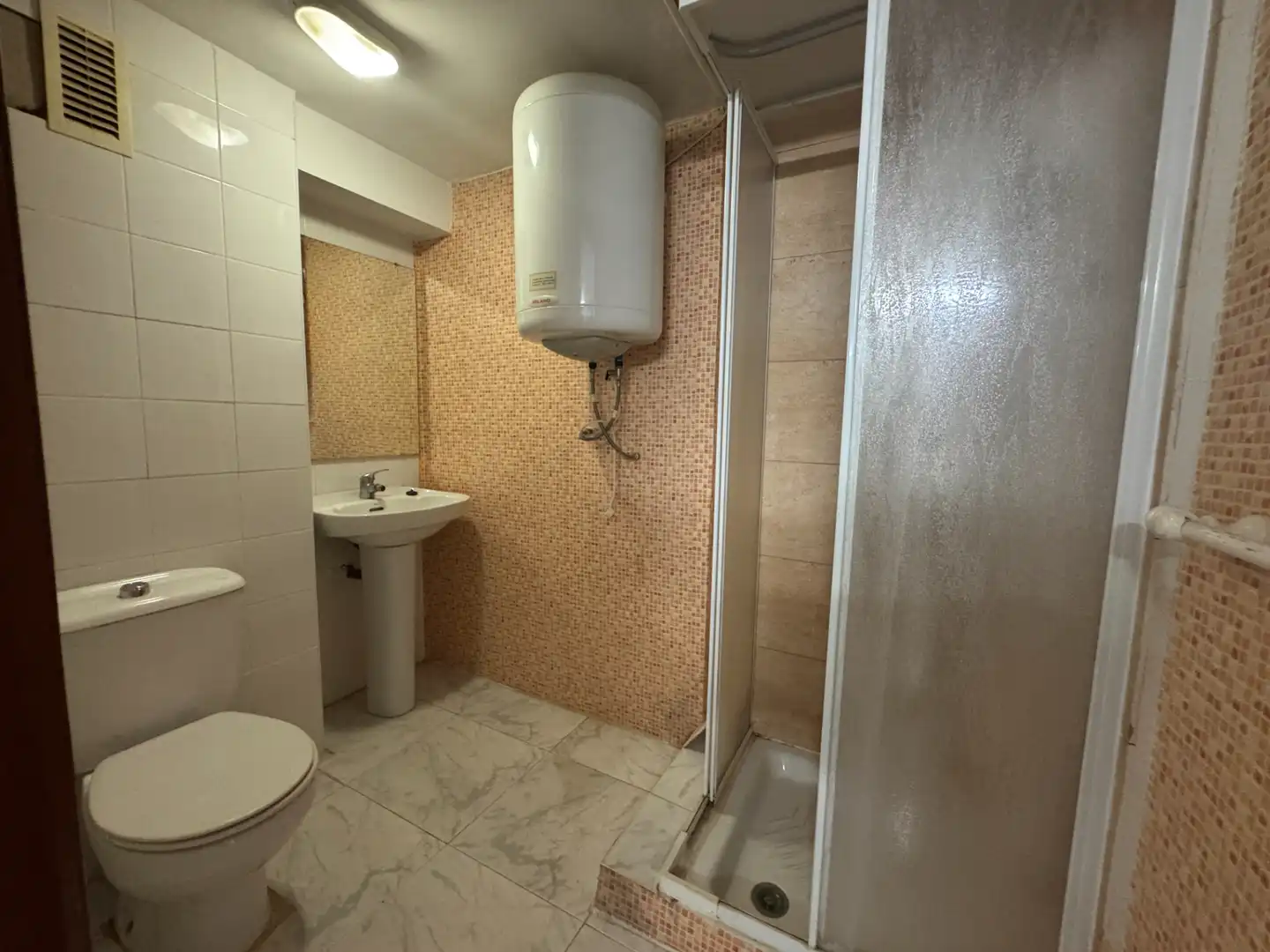 Bany de Oficina en venda en Castellón de la Plana / Castelló de la Plana