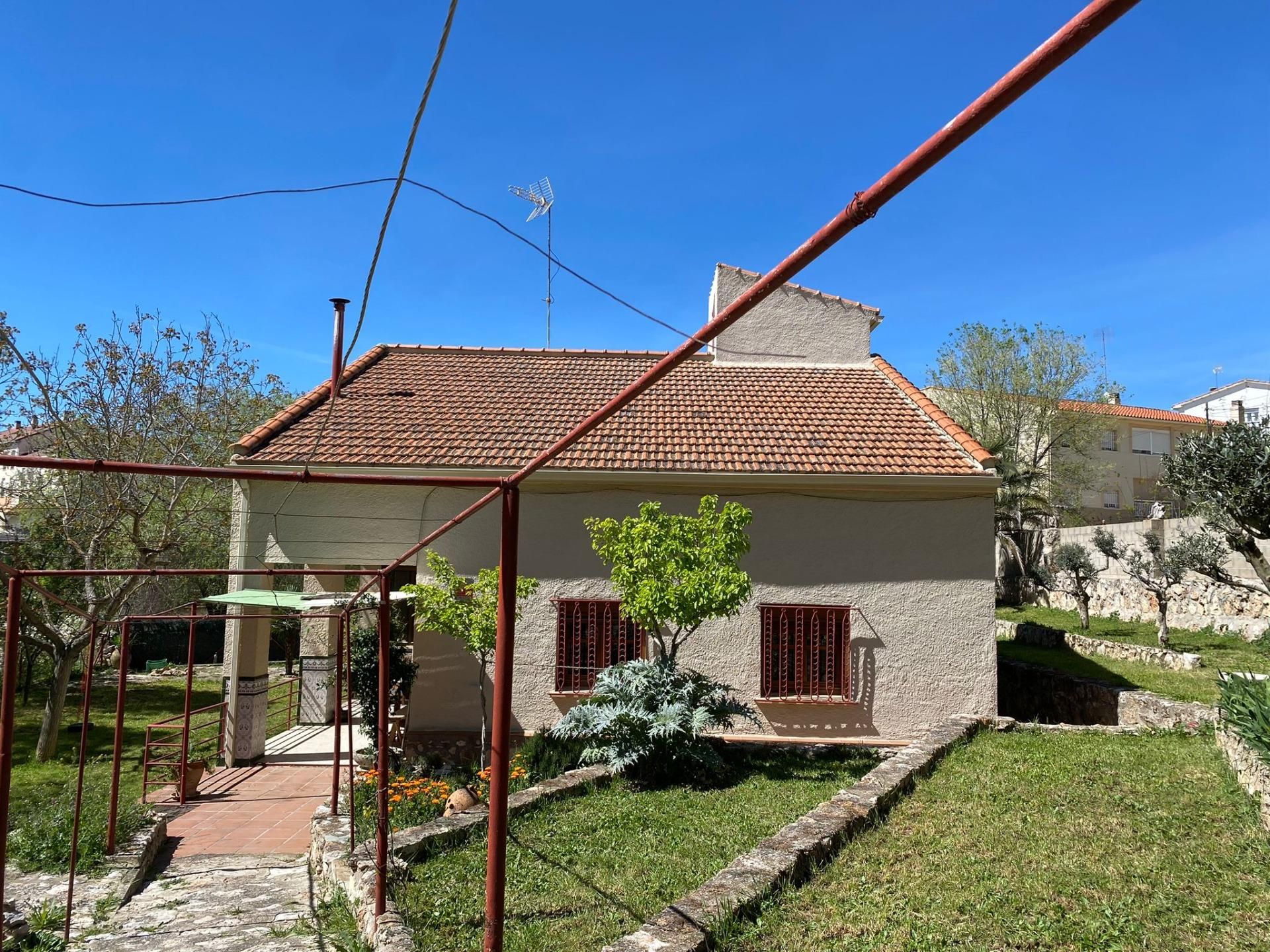 Vista exterior de Casa o xalet en venda en Pezuela de las Torres amb Aire condicionat, Calefacció i Jardí privat