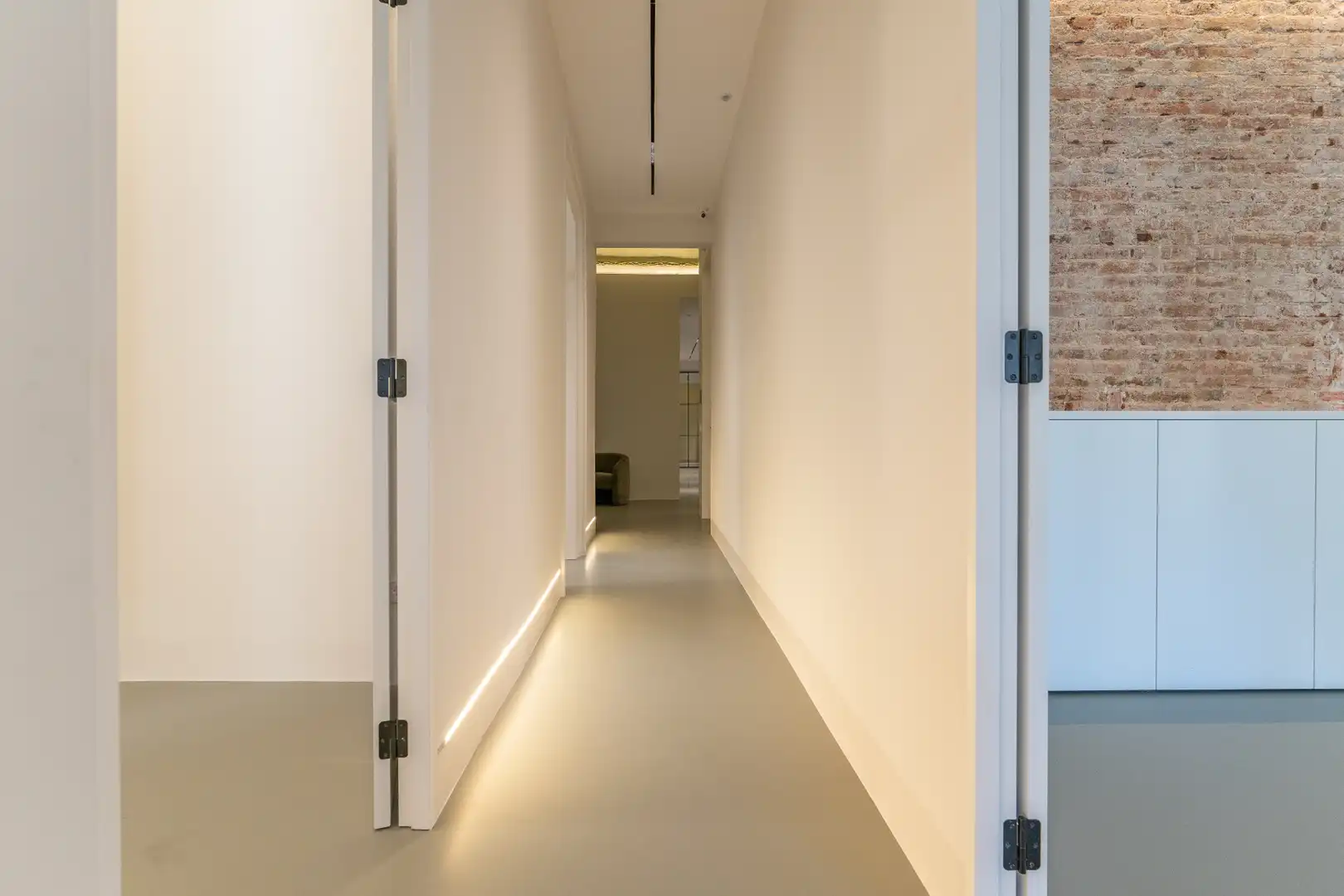 Büro zur Miete in Reus mit Klimaanlage, Heizung und Balkon