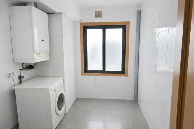 Habitación de Piso en venta en Marín con Calefacción y Trastero