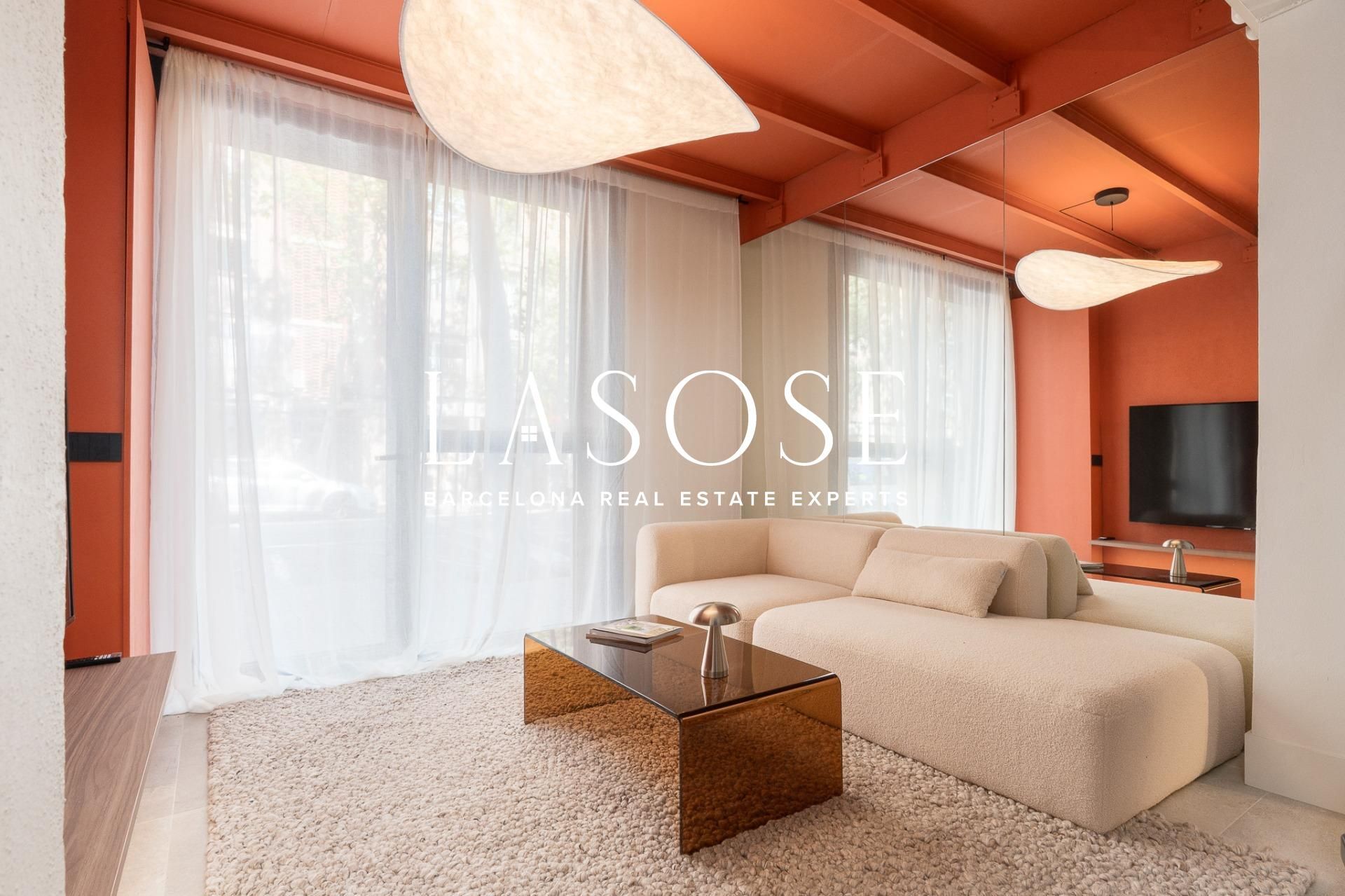 Sala d'estar de Apartament de lloguer en  Barcelona Capital amb Aire condicionat, Calefacció i Terrassa