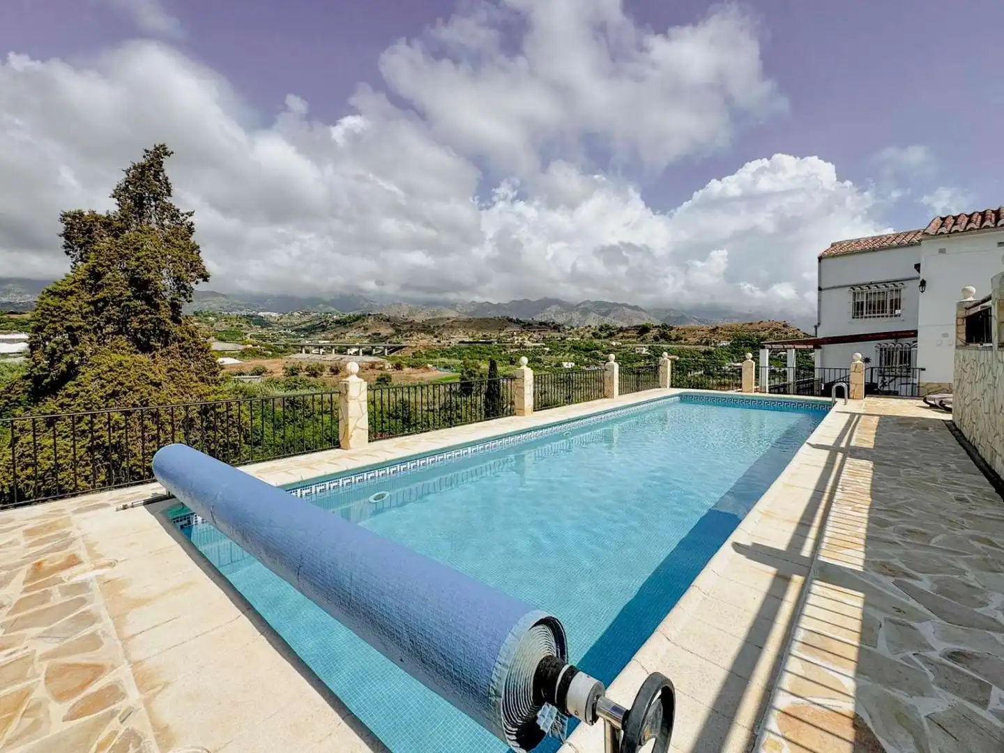 Piscina de Casa o xalet en venda en Nerja amb Aire condicionat i Piscina