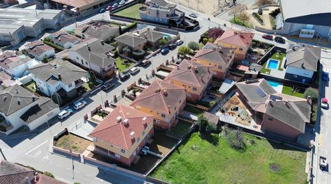 Foto 2 de Casa adosada en venda a Carrer Cinto Verdaguer, Porqueres, Girona