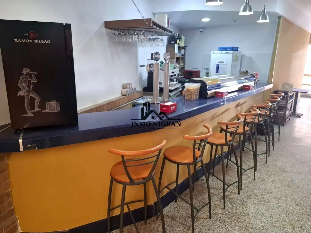 Gewerbefläche zum Verkauf in Rúa Manuel Lemos