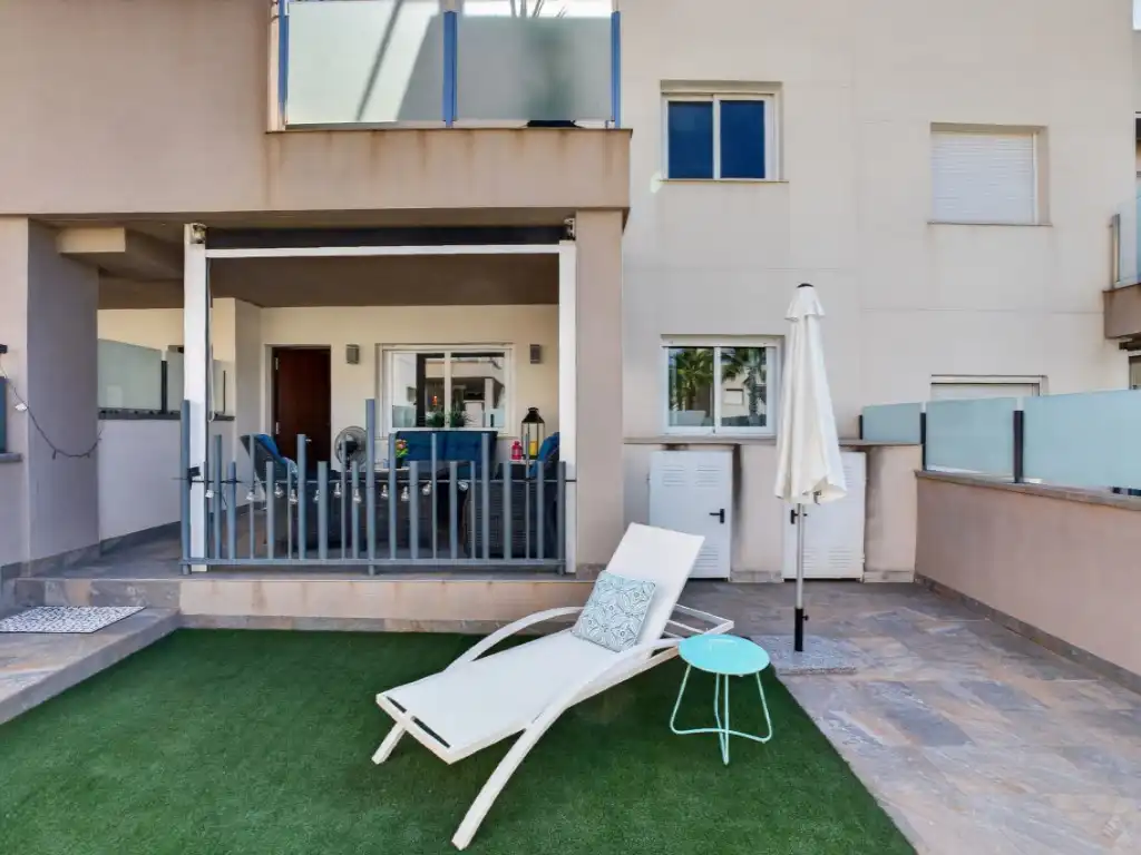 Apartamento con piscina en venta en Calle Gines Saura Sanchez, imagen 6
