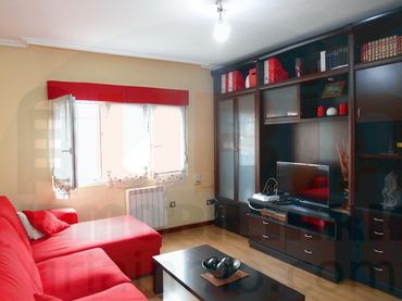 Piso en venta en Calle Doctor Melquiades Cabal