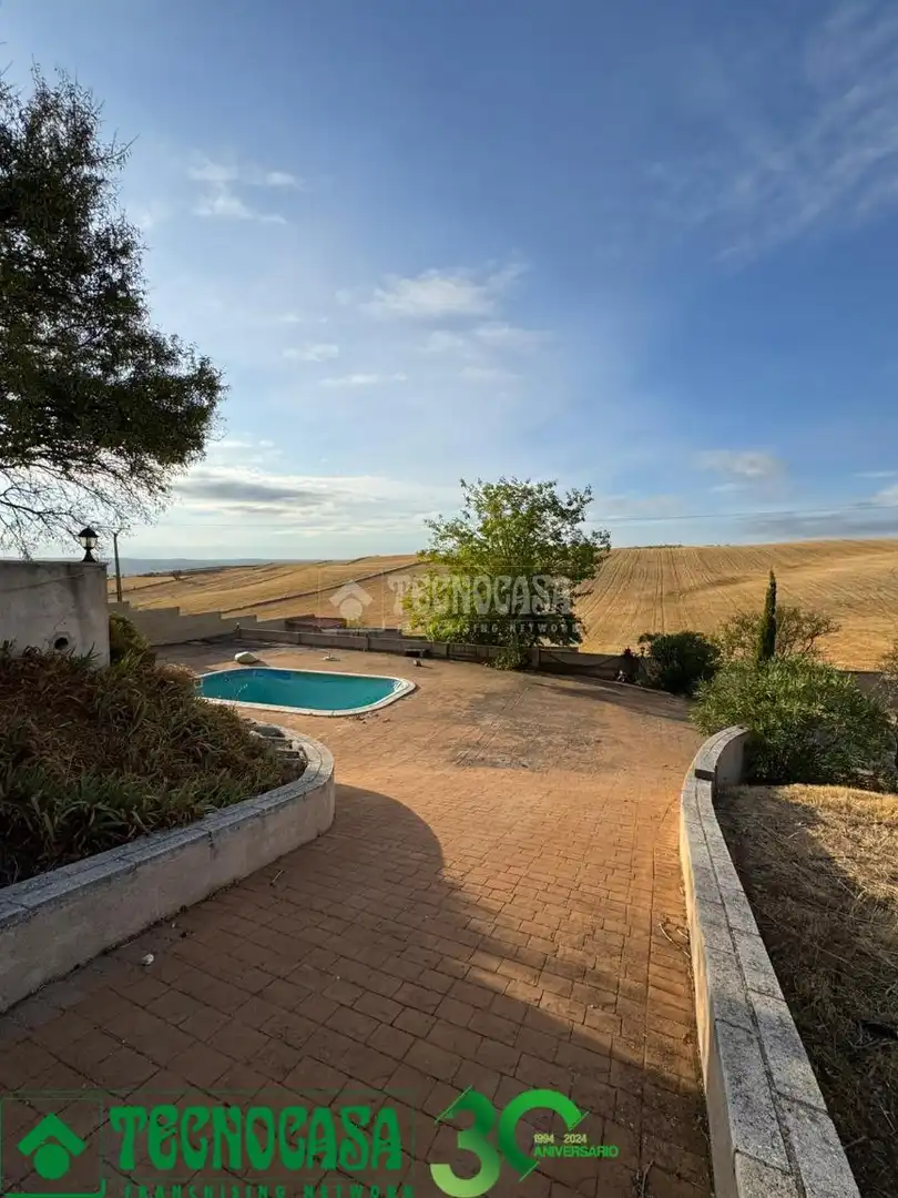 Casa o chalet en venta en Albarreal de Tajo con Piscina