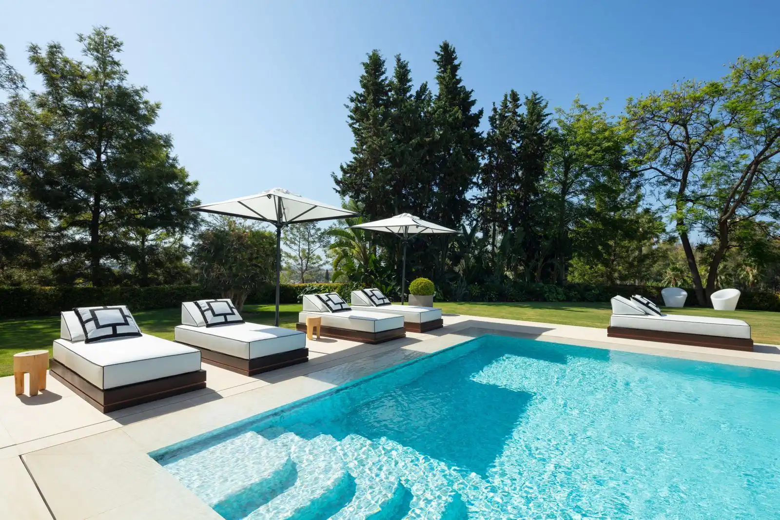 Villa mit Pool zum Verkauf in Nueva Andalucía, imagen 35