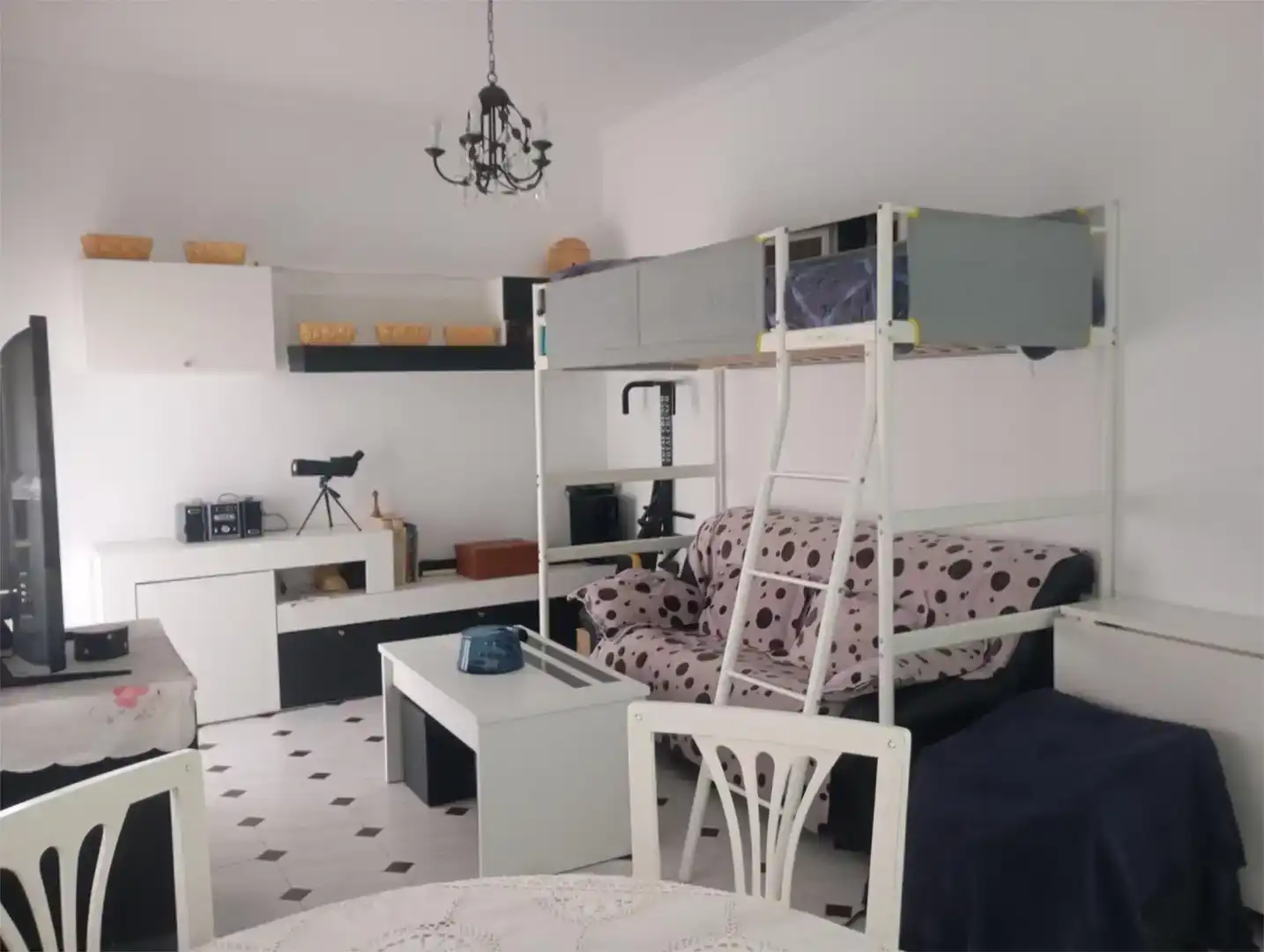 Sala d'estar de Casa adosada en venda en Medellín amb Aire condicionat, Jardí privat i Traster