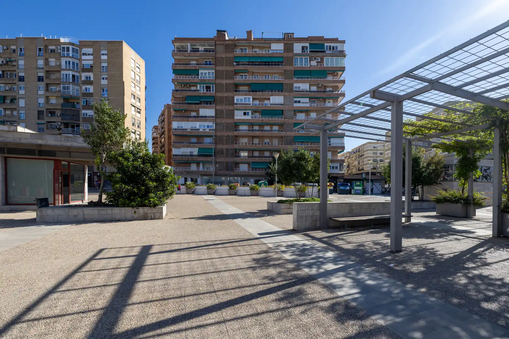 Pis amb terrassa en venda a Calle Arabial