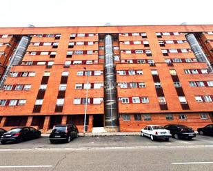 Exterior view of Flat for sale in Valladolid Capital  with Heating and Parquet flooring