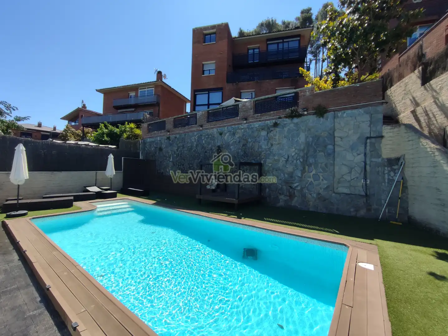 Piscina de Casa o xalet en venda en Cervelló amb Aire condicionat, Calefacció i Jardí privat