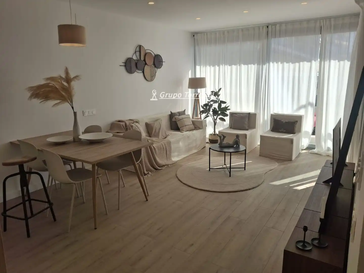 Sala d'estar de Pis en venda en Cubelles amb Aire condicionat, Calefacció i Terrassa