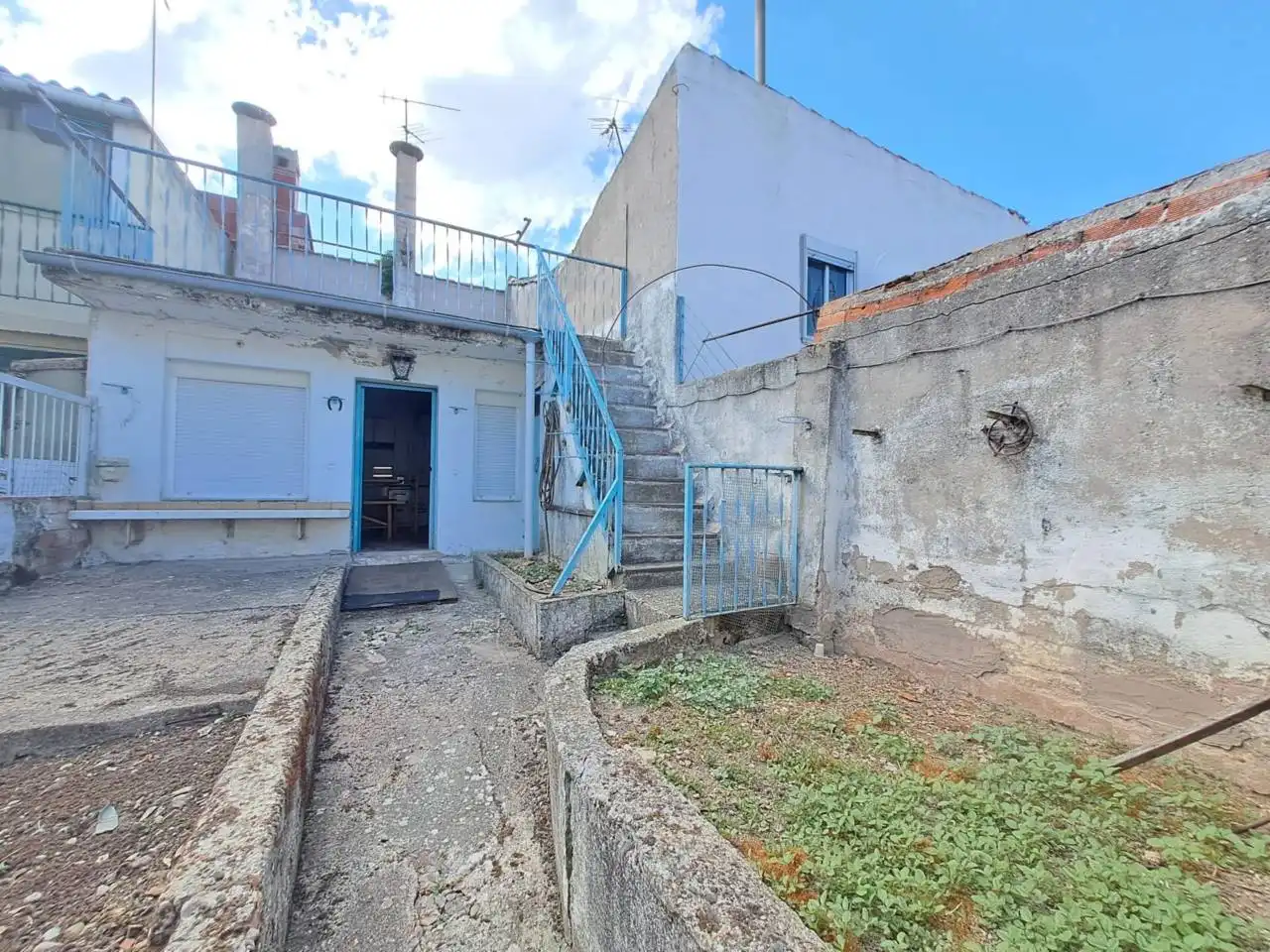 Vista exterior de Pis en venda en Burgos amb Calefacció, Jardí privat i Parquet