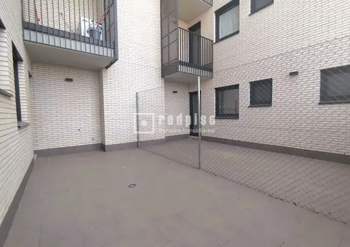 Parking of Flat for rent in Guadalajara  with Air Conditioner, Heating and Parquet flooring