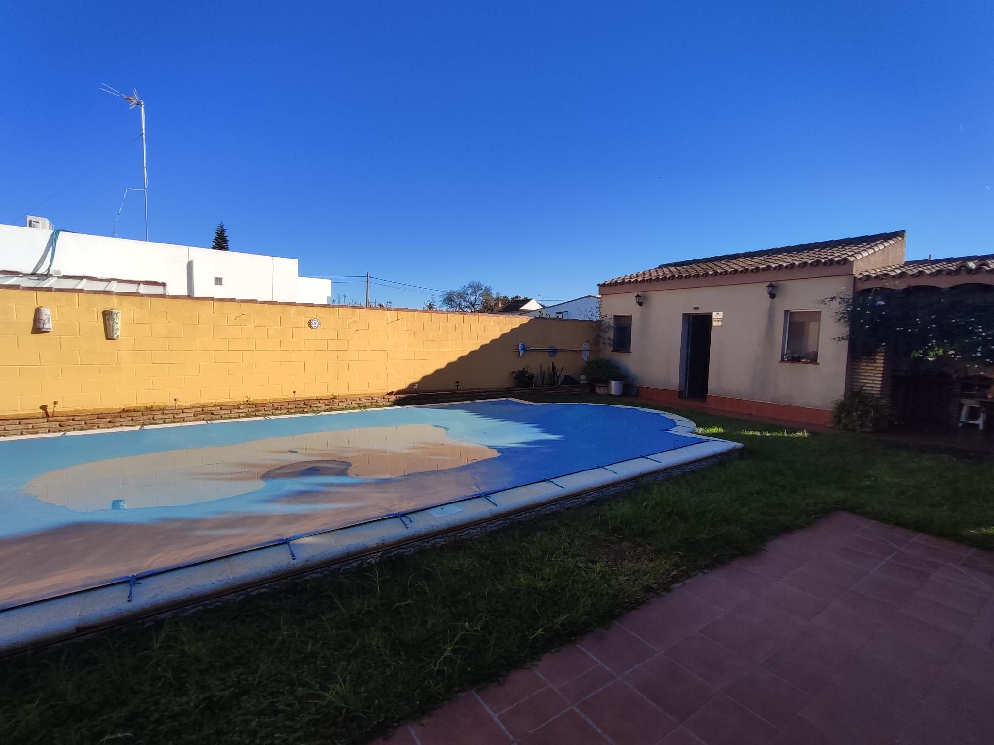 Piscina de Casa o xalet en venda en Chiclana de la Frontera
