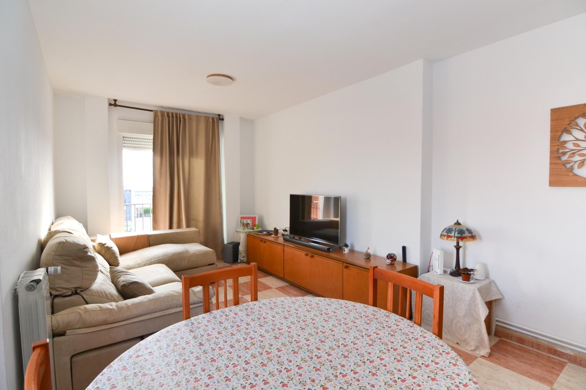 Sala d'estar de Pis en venda en Fuensalida amb Calefacció i Terrassa